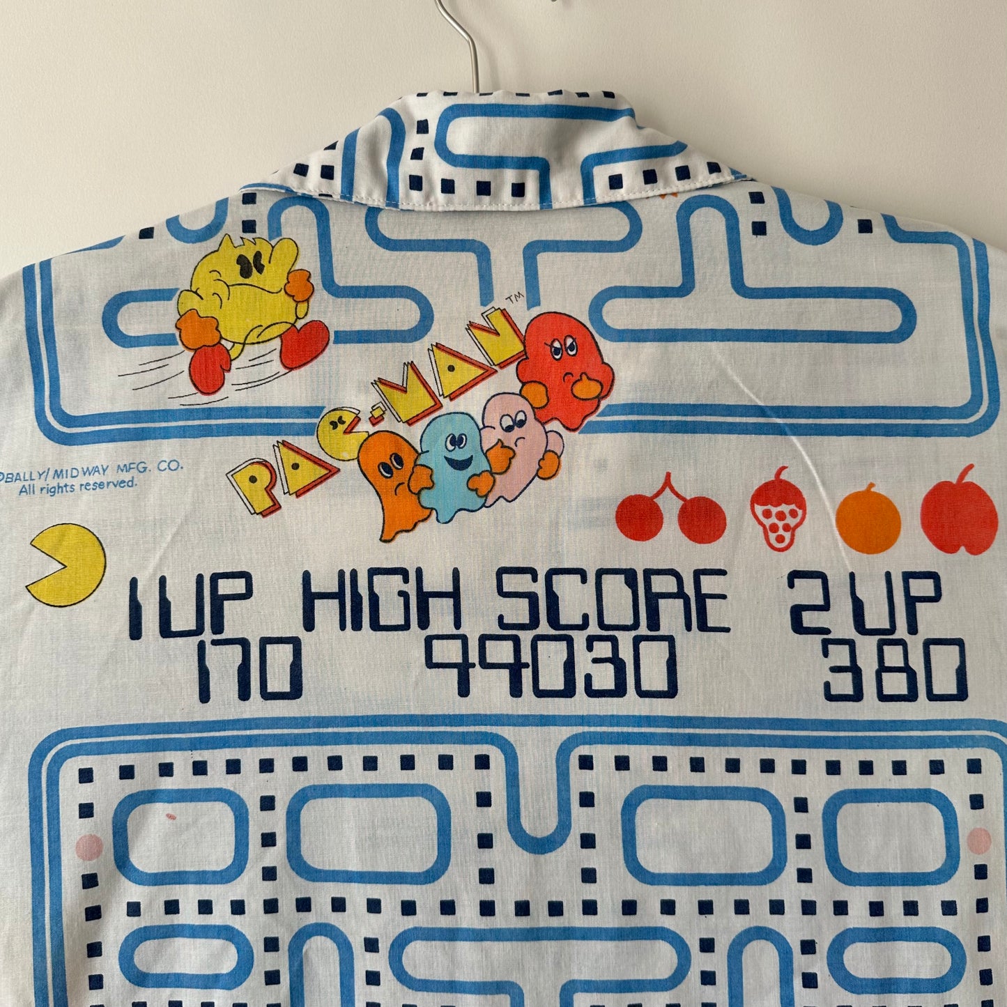 Camp shirt upcycled fr vintage Pac-Man fabric - 2XL