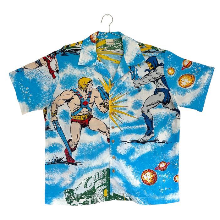 Camp shirt in a vintage He-Man print