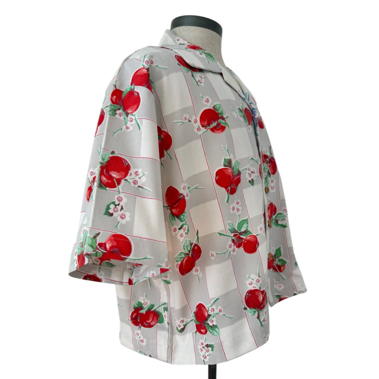 Apple Blossom cropped camp shirt [XL]