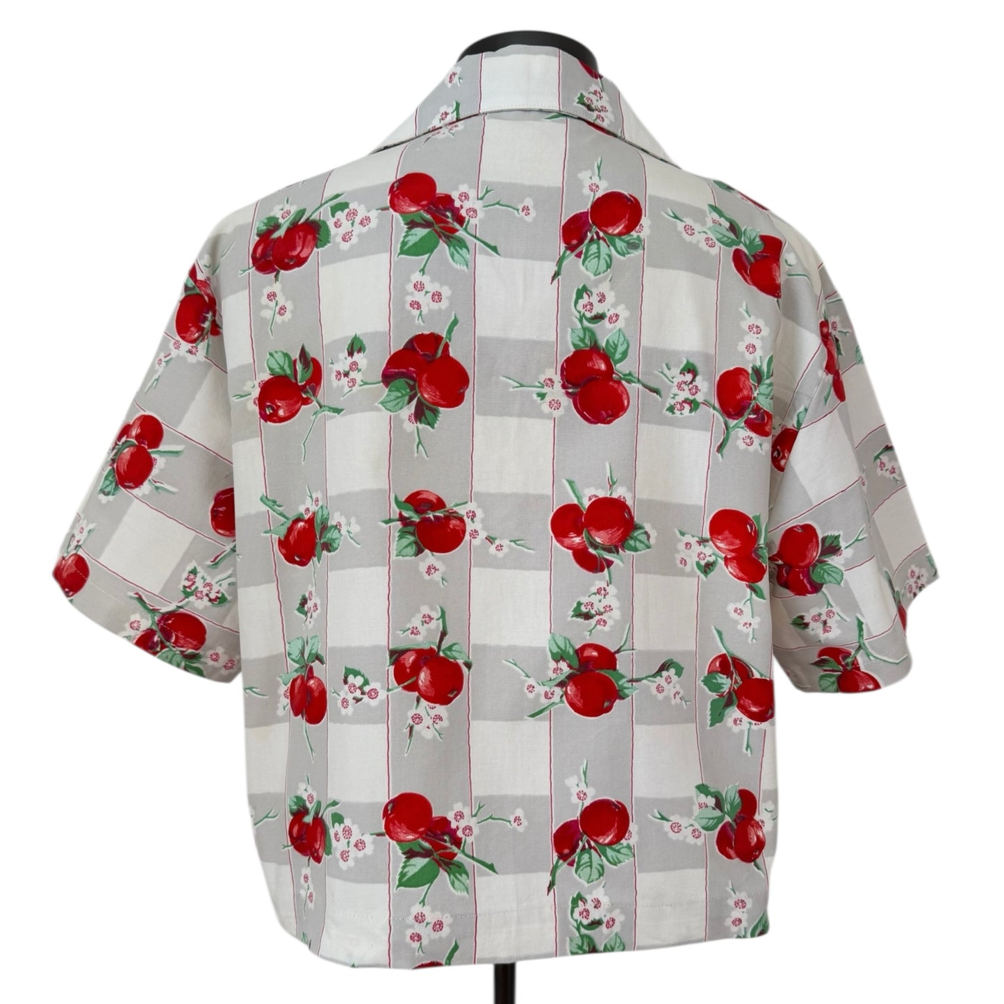 Apple Blossom cropped camp shirt [XL]