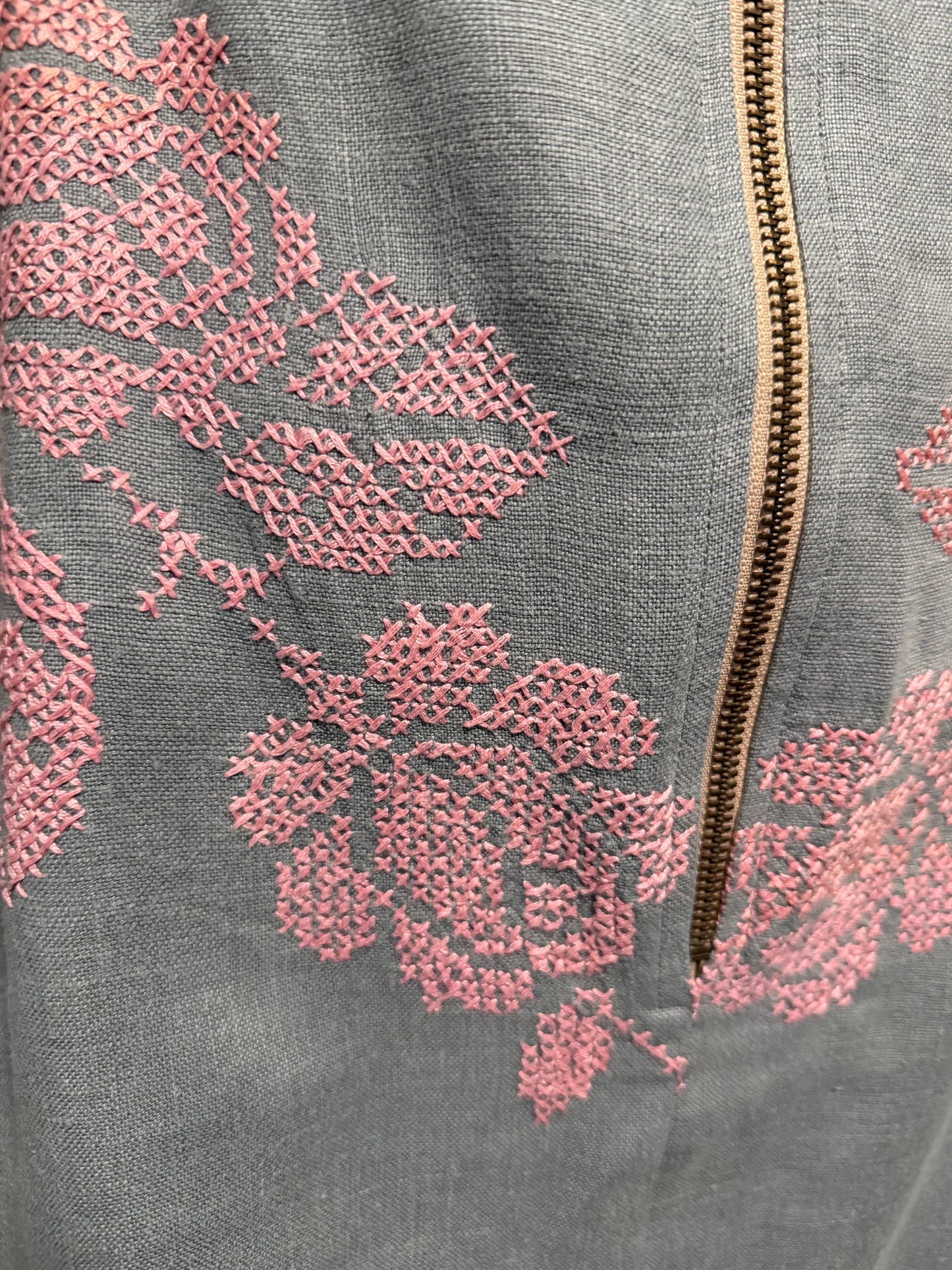 Cross-stitched Linen Bethany zipper dress [L/XL]