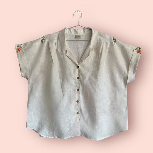 Hawthorne Vintage Cross Stitch Pleated Shirt - SZ OS